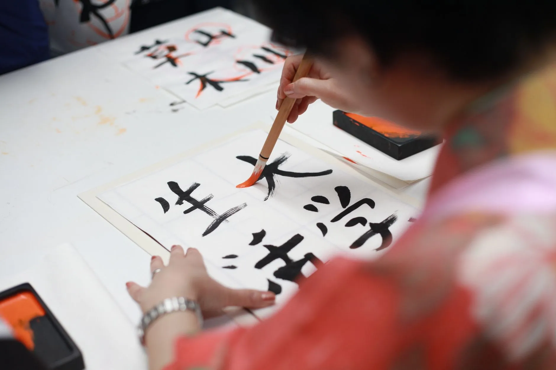 商业运营项目全流程管理解析：从策划到落地的媞芙妮服务实践